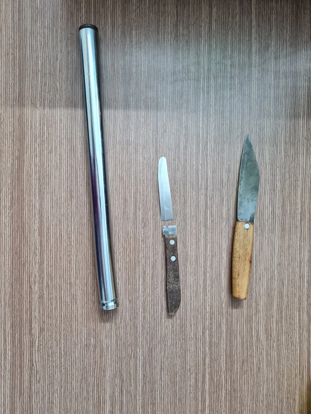 Bắt giam kẻ dùng dao tấn công cảnh sát khu vực ảnh 1