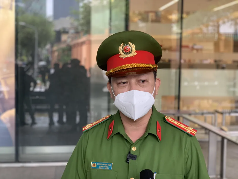 Huy động 600 người diễn tập chữa cháy ở tòa nhà Saigon Centre ảnh 11