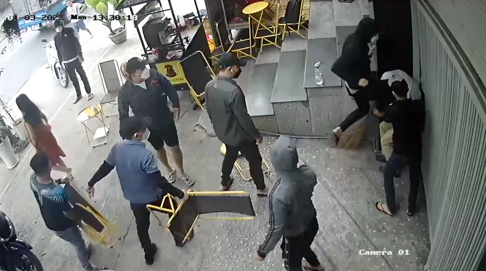 Nhóm thanh niên vây đánh giám đốc 1 công ty ở quận 12 ảnh 5