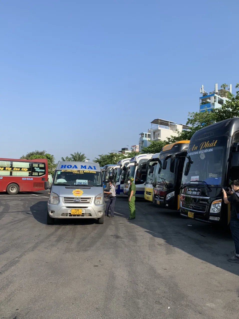 Công an kiểm tra Bến xe Miền Đông phát hiện tài xế nghi dương tính với ma tuý  ảnh 4