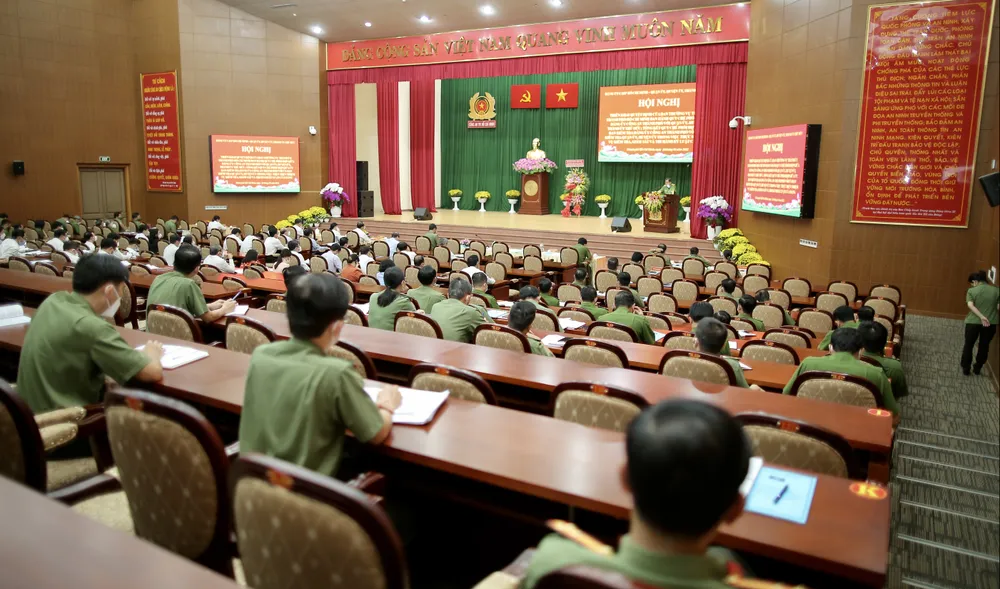 Công an TPHCM phối hợp công an địa phương kiểm tra, giám sát tổ chức đảng, đảng viên ảnh 2