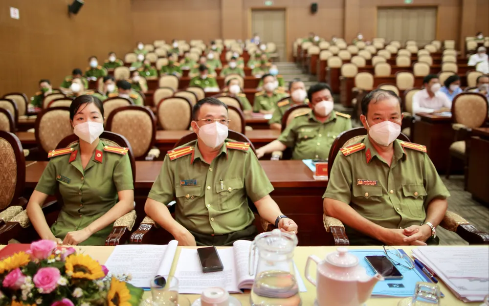 Công an TPHCM phối hợp công an địa phương kiểm tra, giám sát tổ chức đảng, đảng viên ảnh 5