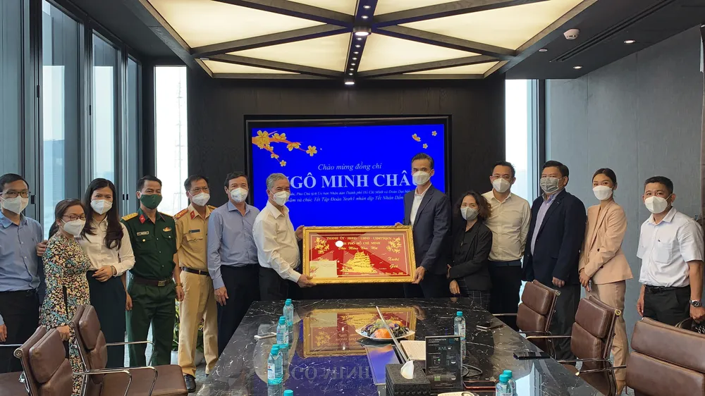 Phó Chủ tịch UBND TPHCM Ngô Minh Châu thăm, chúc tết các đơn vị ảnh 4