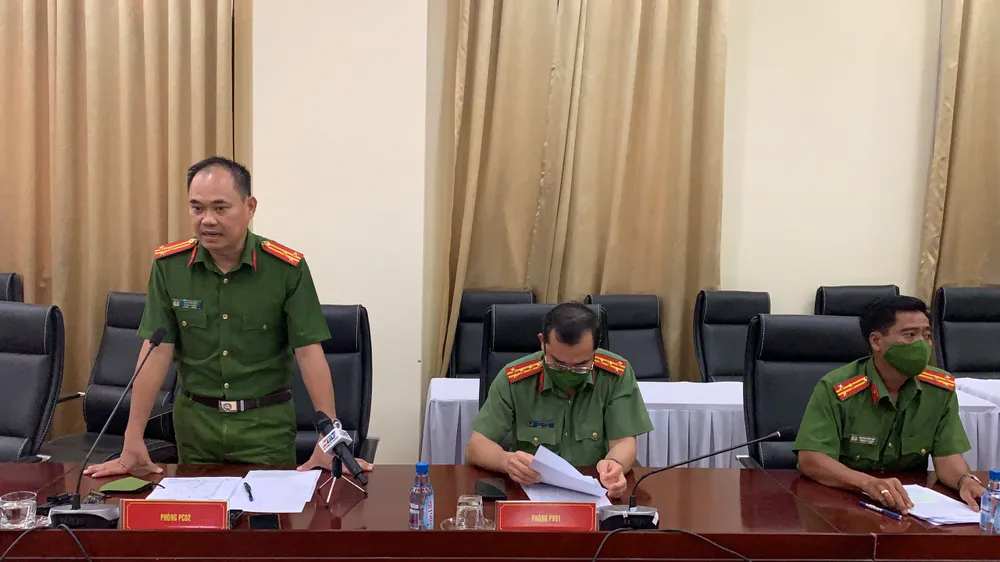 Nam sinh viên năm nhất mất tích đeo balô chứa gần 11kg nhảy sông tự tử ảnh 3