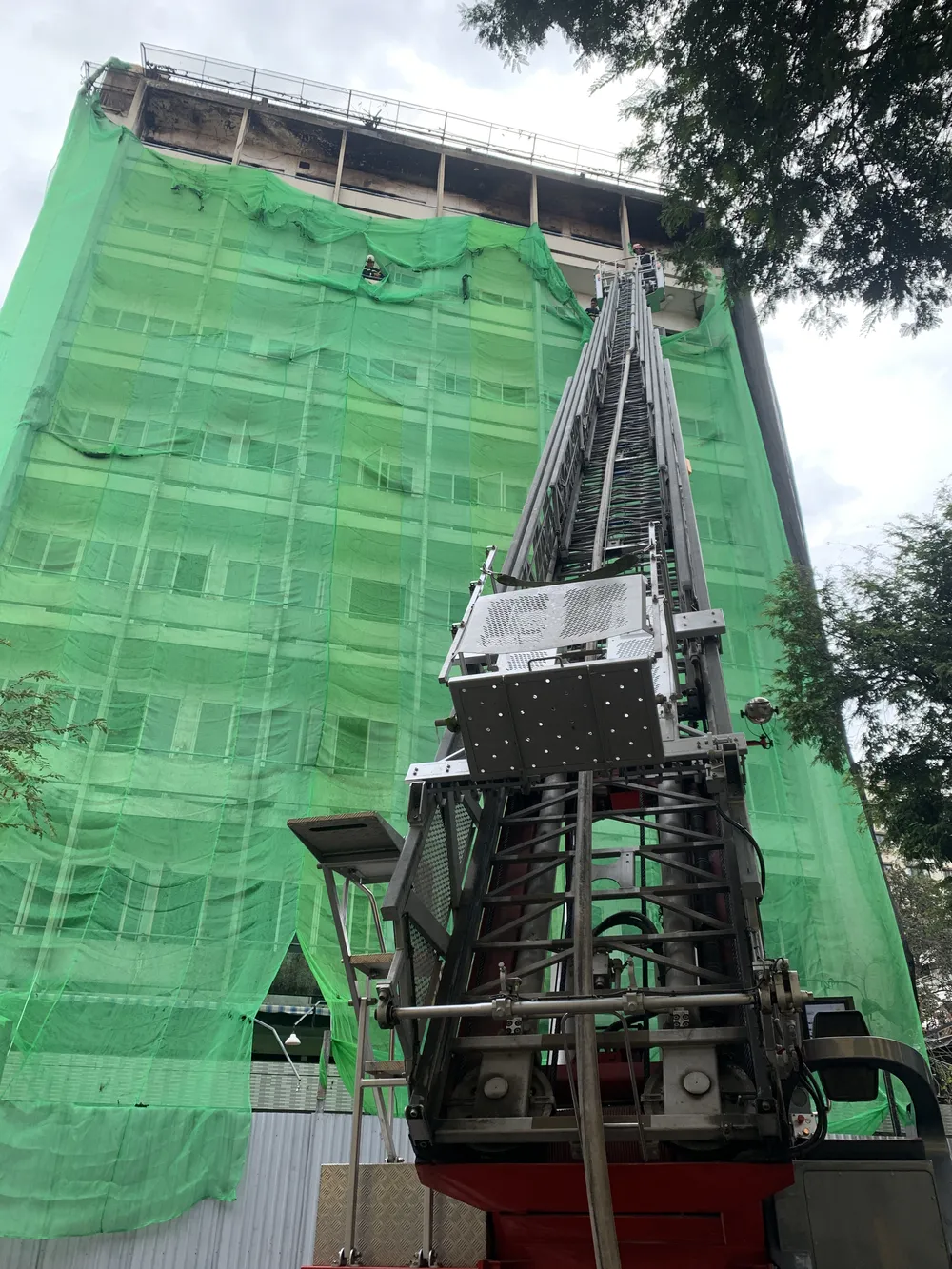 Cháy lớn ở toà nhà cao tầng tại quận 1 ảnh 4