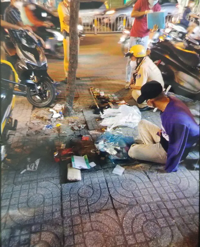 Bắt kẻ mang hai khẩu súng đi “dạo” trên đường phố ảnh 1