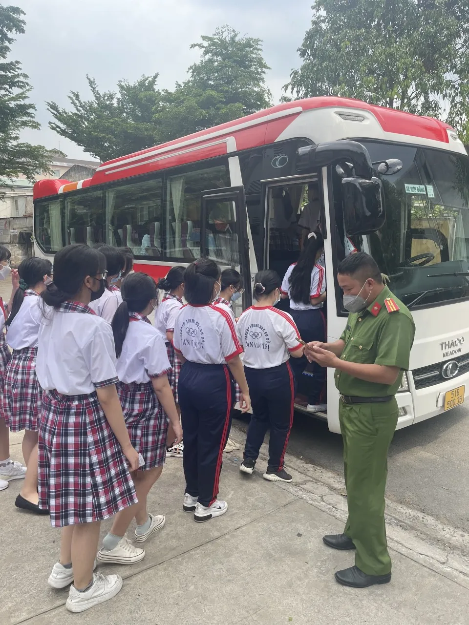 Quận Gò Vấp đẩy nhanh tiến độ cấp căn cước công dân gắn chip cho học sinh ảnh 2