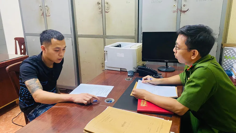 Bắt nhóm đối tượng trong vụ dùng súng bắn chết người ảnh 3