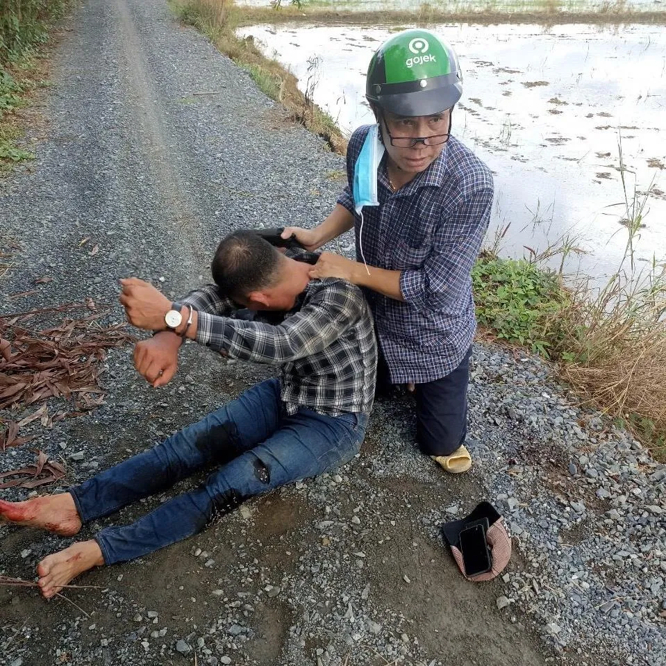 Trinh sát hình sự bị gãy chân vẫn khống chế bắt đối tượng truy nã  ảnh 1