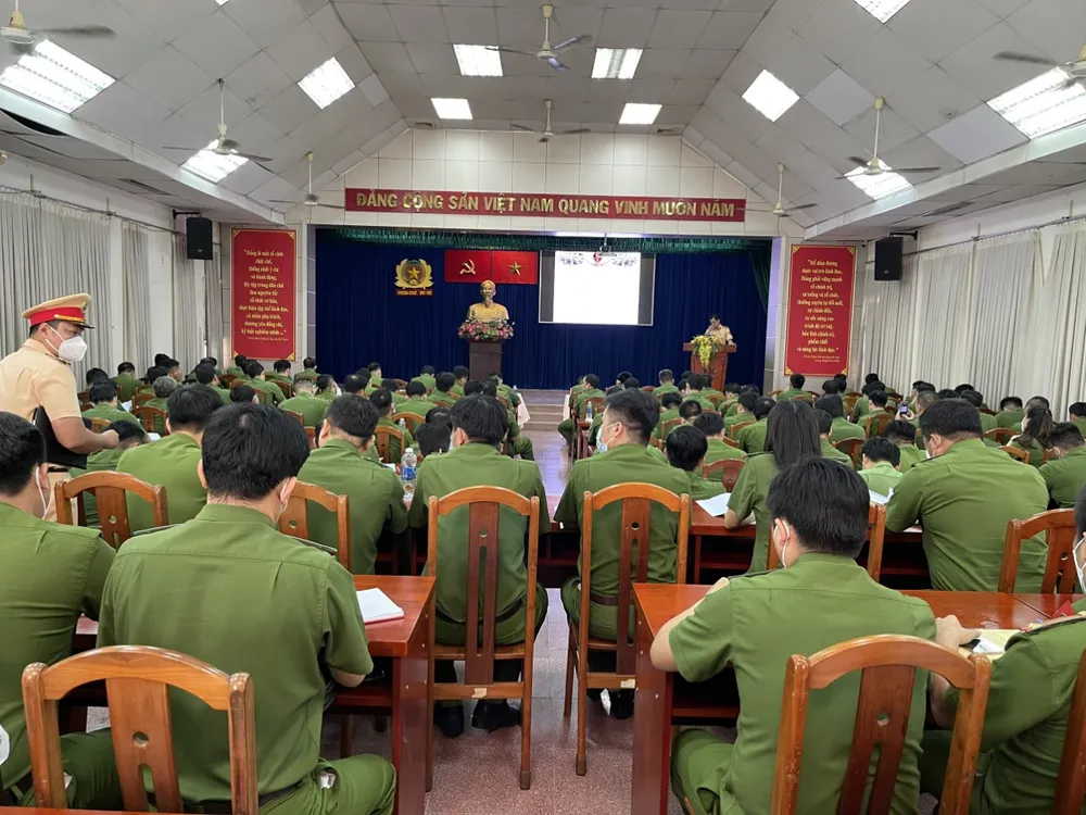 TPHCM: Tập huấn cho 312 công an xã, phường, thị trấn xử lý vi phạm hành chính ảnh 2