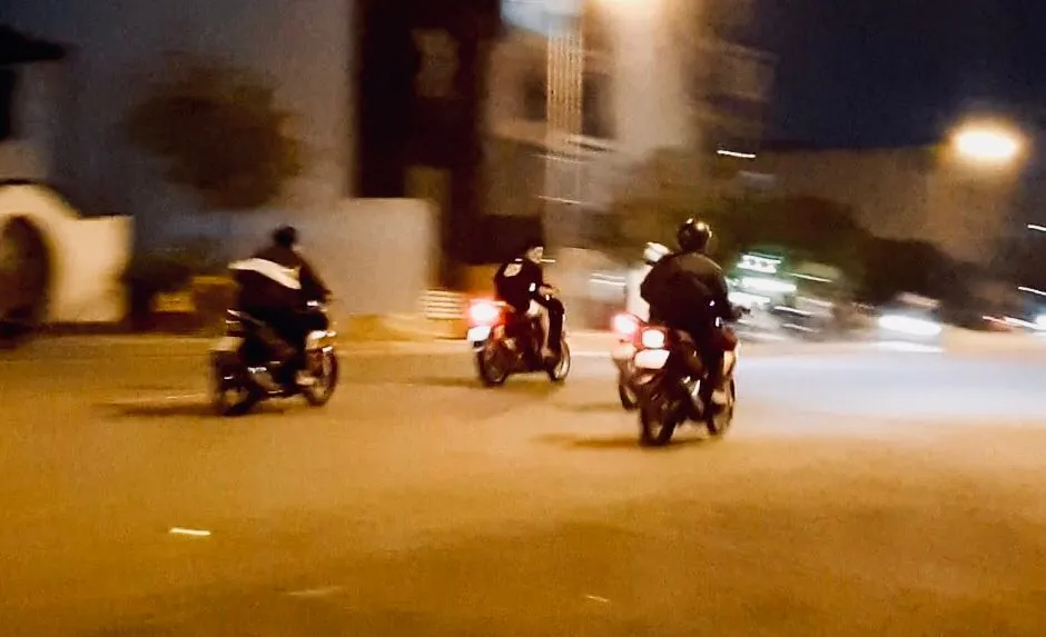 Nhóm “quái xế” tụ tập đua xe ở quận 12 ảnh 1