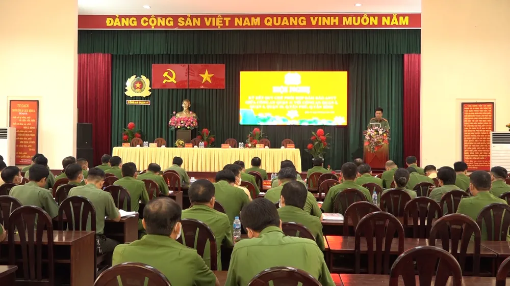 TPHCM: Công an 6 quận ký kết phối hợp đảm bảo an ninh trật tự ảnh 1