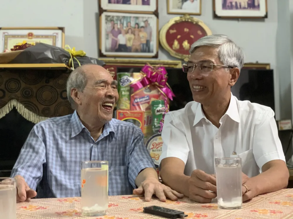 Lãnh đạo TPHCM thăm, chúc thọ người cao tuổi tiêu biểu ở quận Gò Vấp  ảnh 1