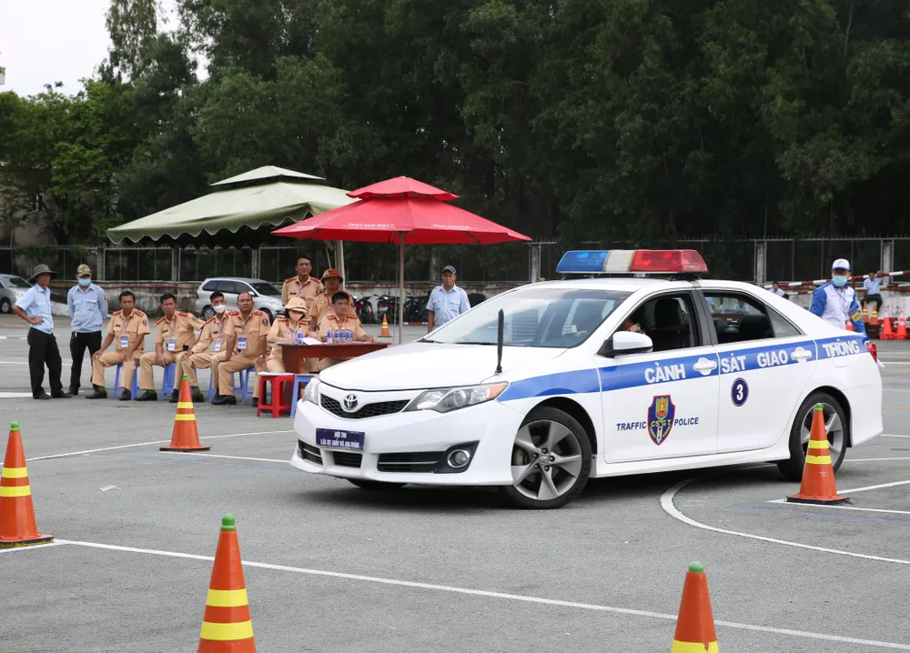 64 đội CSGT hội thi lái xe giỏi và an toàn 2022 ảnh 4
