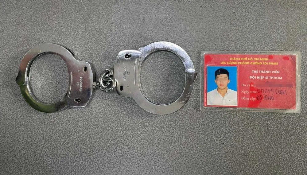 Bắt 2 tên cướp mạo danh công an  ảnh 1