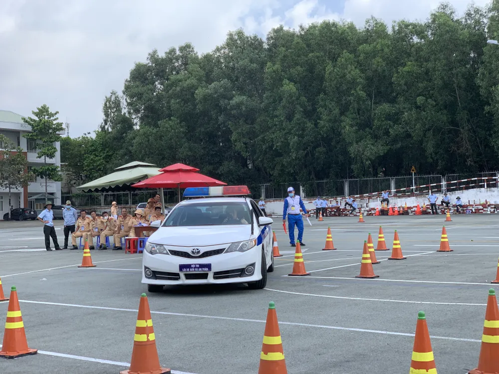 64 đội CSGT hội thi lái xe giỏi và an toàn 2022 ảnh 9