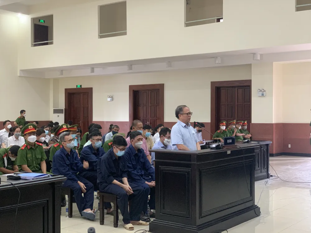 Viện Kiểm sát đề nghị giảm án cho bị cáo Tất Thành Cang ảnh 3