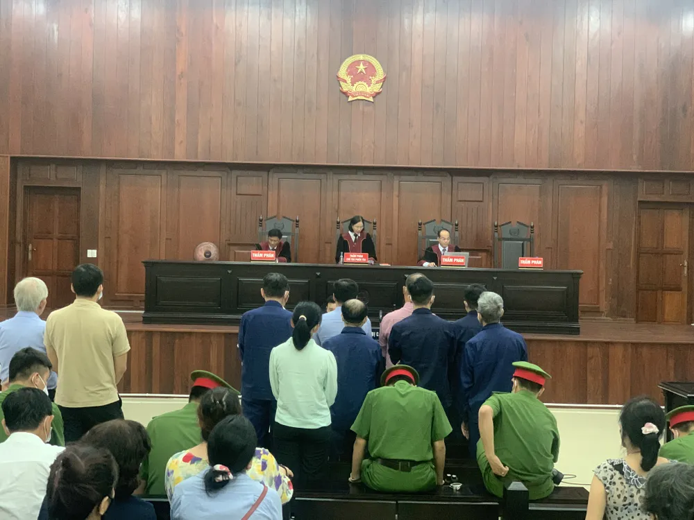 Bị cáo Tất Thành Cang được giảm 1 năm 6 tháng tù ảnh 1