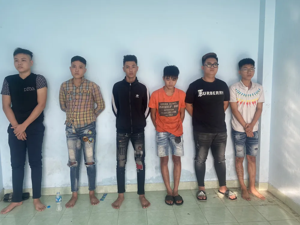 Bắt 17 đối tượng tham gia hỗn chiến ở TP Thủ Đức  ảnh 1