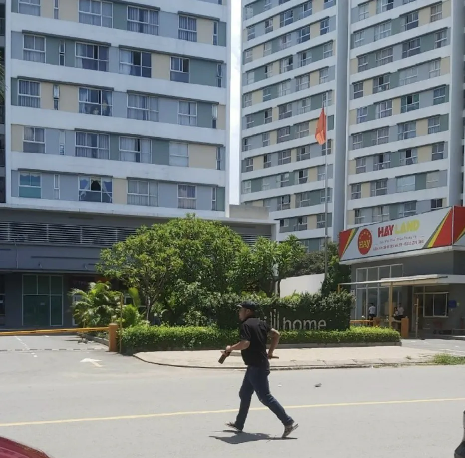 Nhóm giang hồ dùng hung khí chém 2 người bị thương ở TP Thủ Đức ảnh 1