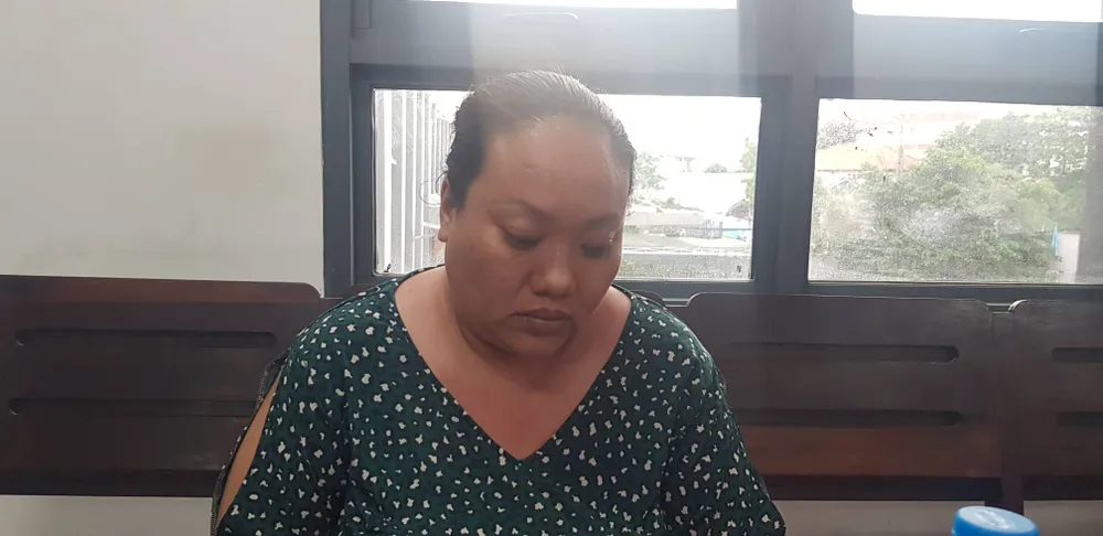 Nữ sinh bị người phụ nữ dụ dỗ chiếm đoạt nhiều tài sản ảnh 1