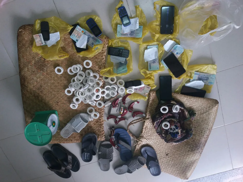 Triệt phá trường gà “khủng” ở huyện Cần Giờ ảnh 1