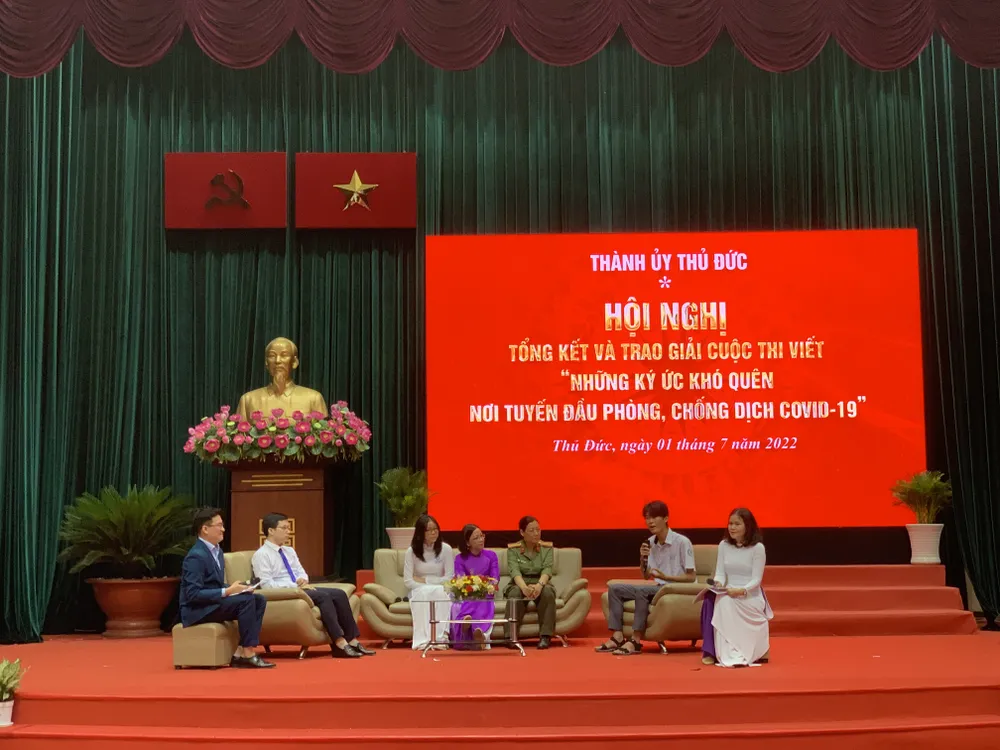 Trao giải cuộc thi viết “Những ký ức khó quên nơi tuyến đầu phòng chống dịch Covid-19” ảnh 1