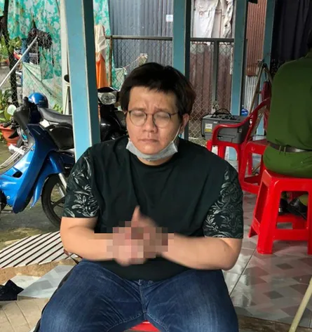 Nhâm Hoàng Khang xâm nhập facebook của người khác để đưa thông tin cho bà Nguyễn Phương Hằng ảnh 2