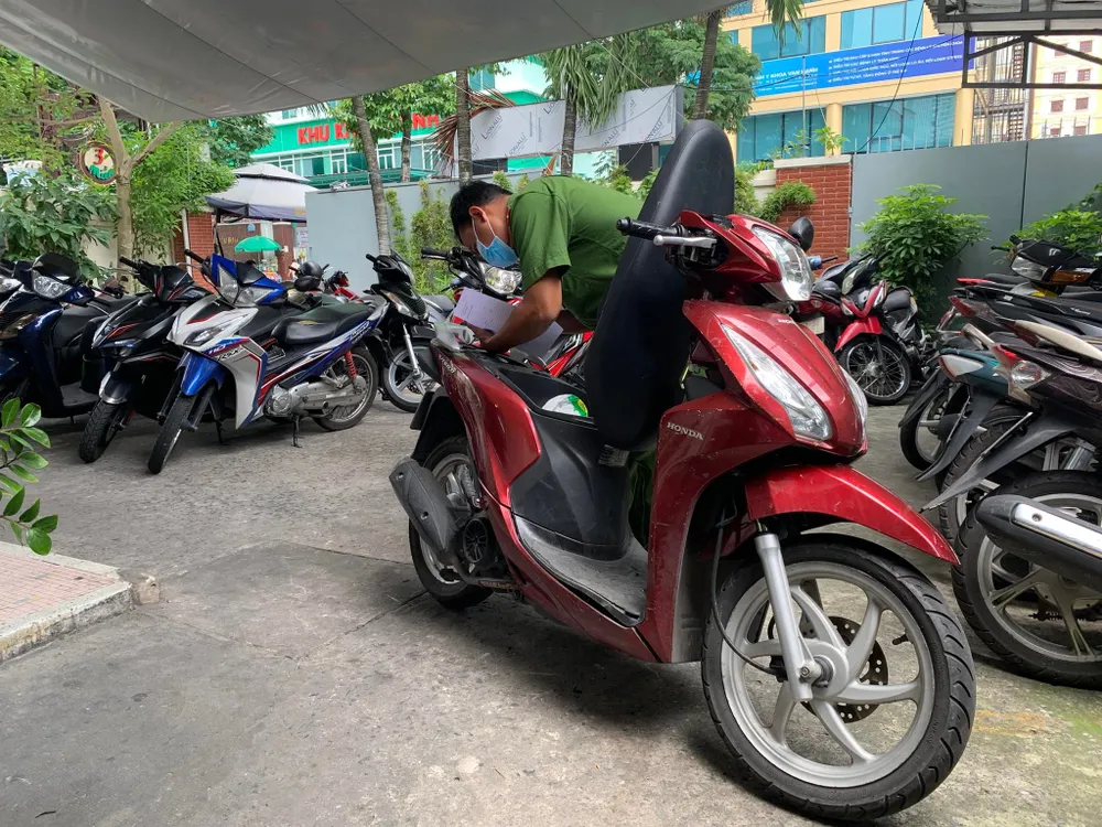 Thiếu tiền mua ma túy, mượn xe đi cướp giật ảnh 2