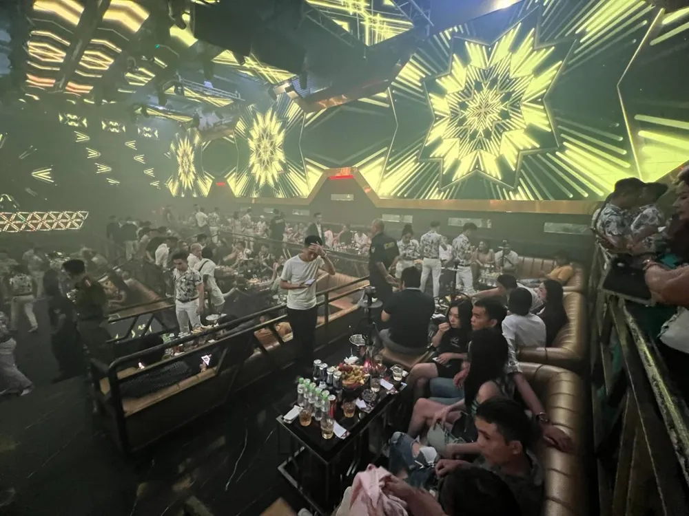 Phát hiện 36 “dân chơi” dương tính với ma túy trong quán bar  ảnh 2