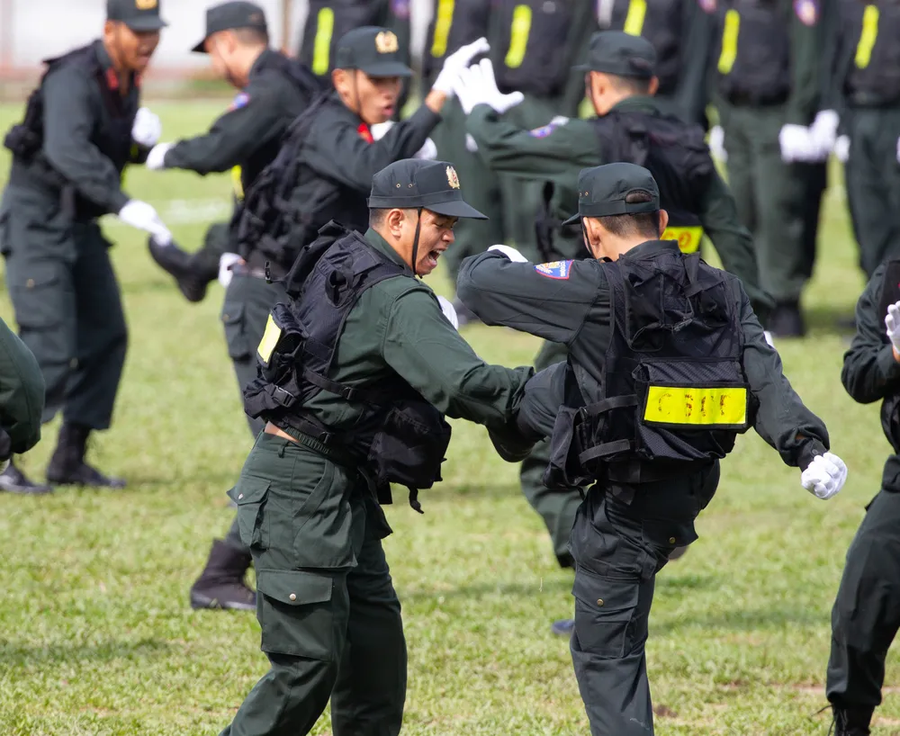 Ra mắt Trung đoàn Cảnh sát cơ động dự bị chiến đấu thuộc Công an TPHCM ảnh 19