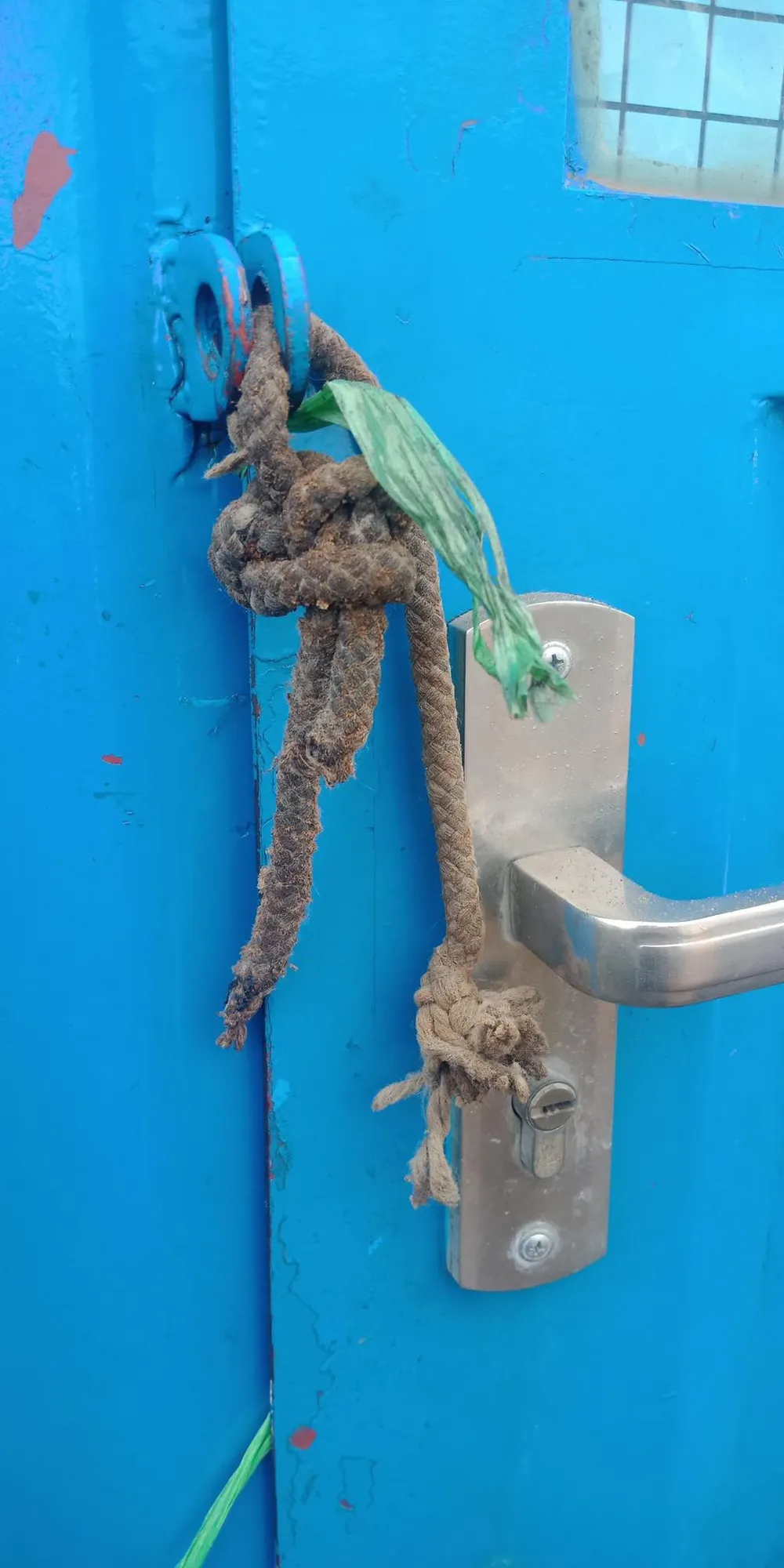 Bắt băng cướp dùng ghe đi trộm cắp trong công trường ở TPHCM ảnh 2