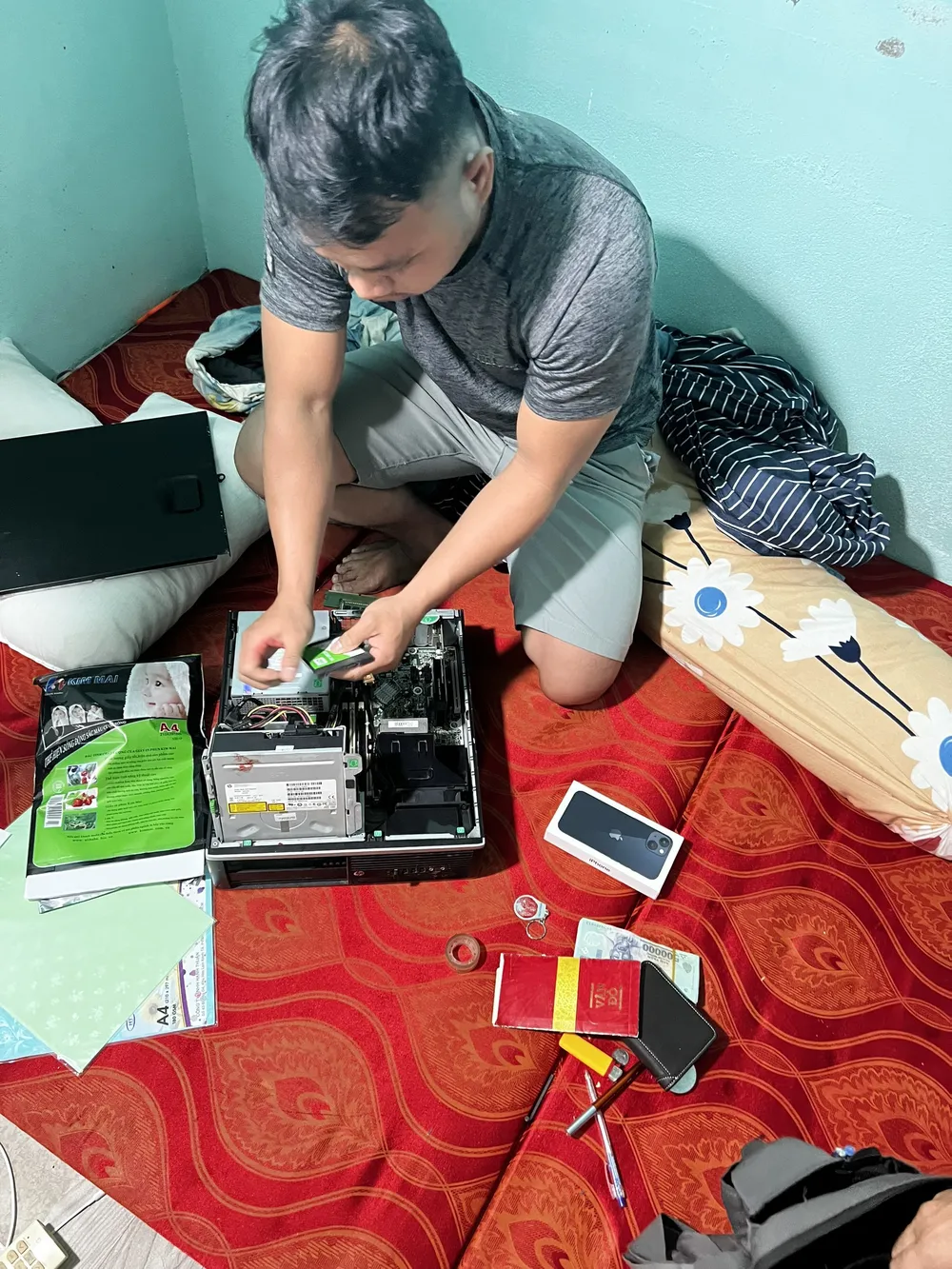 Triệt phá đường dây sản xuất, mua bán văn bằng, chứng chỉ giả qua mạng cực khủng  ảnh 7