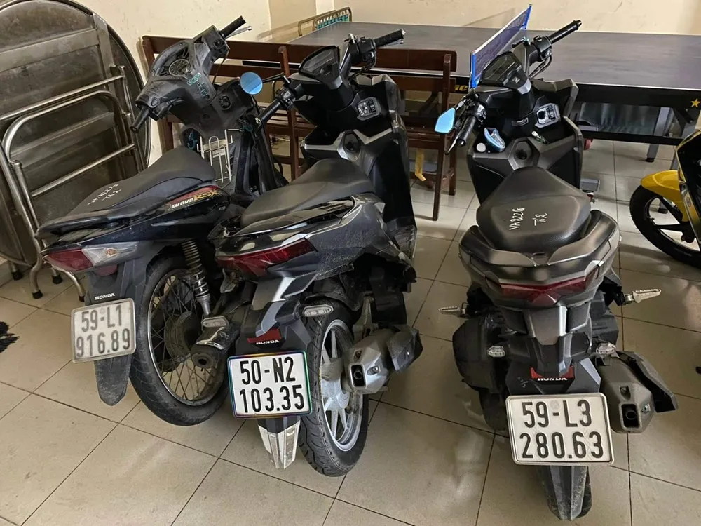 Bắt băng nhóm gây ra hàng loạt vụ cướp ở TPHCM ảnh 2