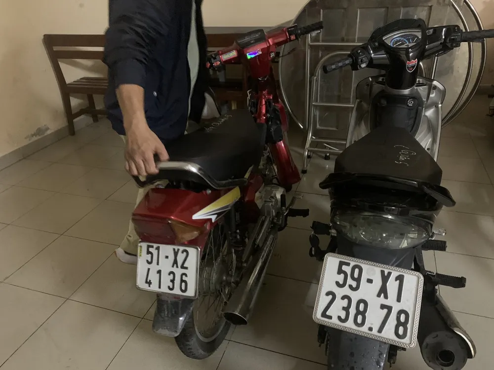 Công an TPHCM triệt phá băng chuyên chặn xe người đi đường để cướp tài sản ảnh 2