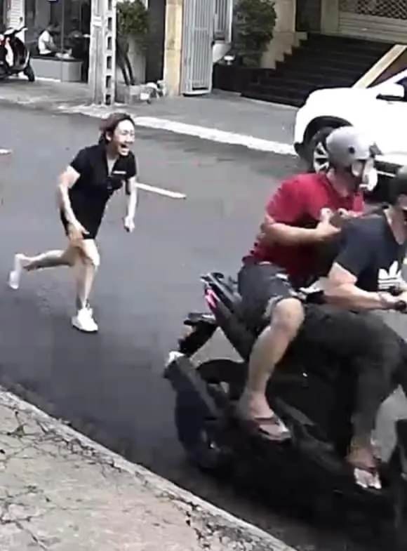 Truy bắt kẻ cướp giật tài sản của cô gái đang đi bộ ảnh 3