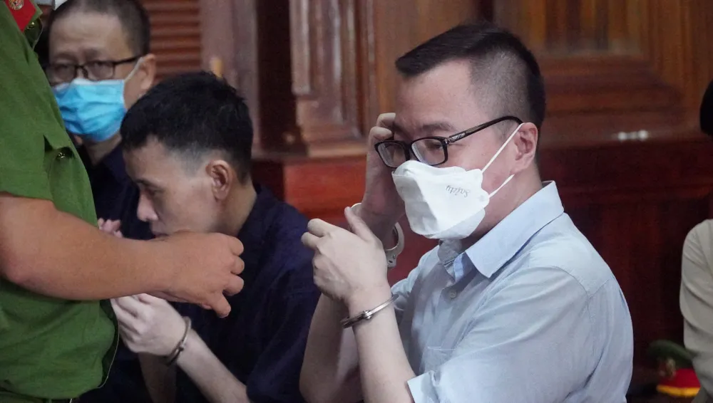 Bị cáo Tề Trí Dũng lãnh thêm 12 năm tù vì bán rẻ đất tái định cư ảnh 2