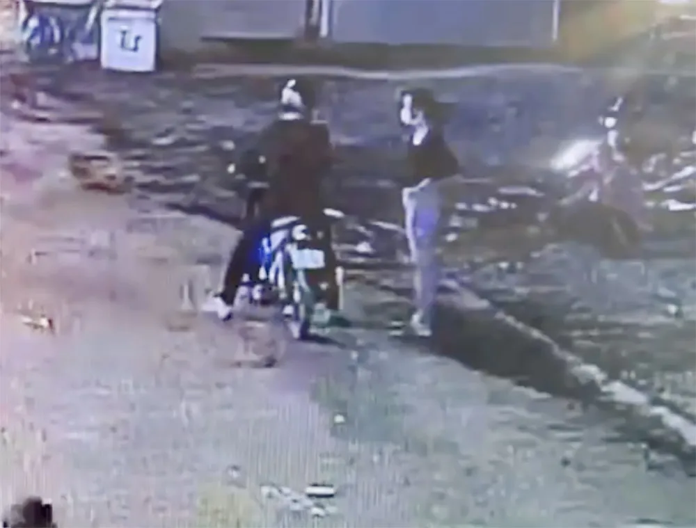 Tìm thấy bé gái 13 tuổi “mất tích” trong phòng trọ của nam thanh niên   ảnh 1