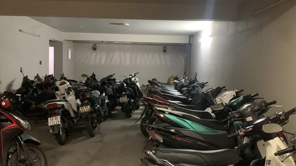 Xuyên đêm khám xét nhiều nơi liên quan đường dây mạo danh ngân hàng để lừa đảo ảnh 4