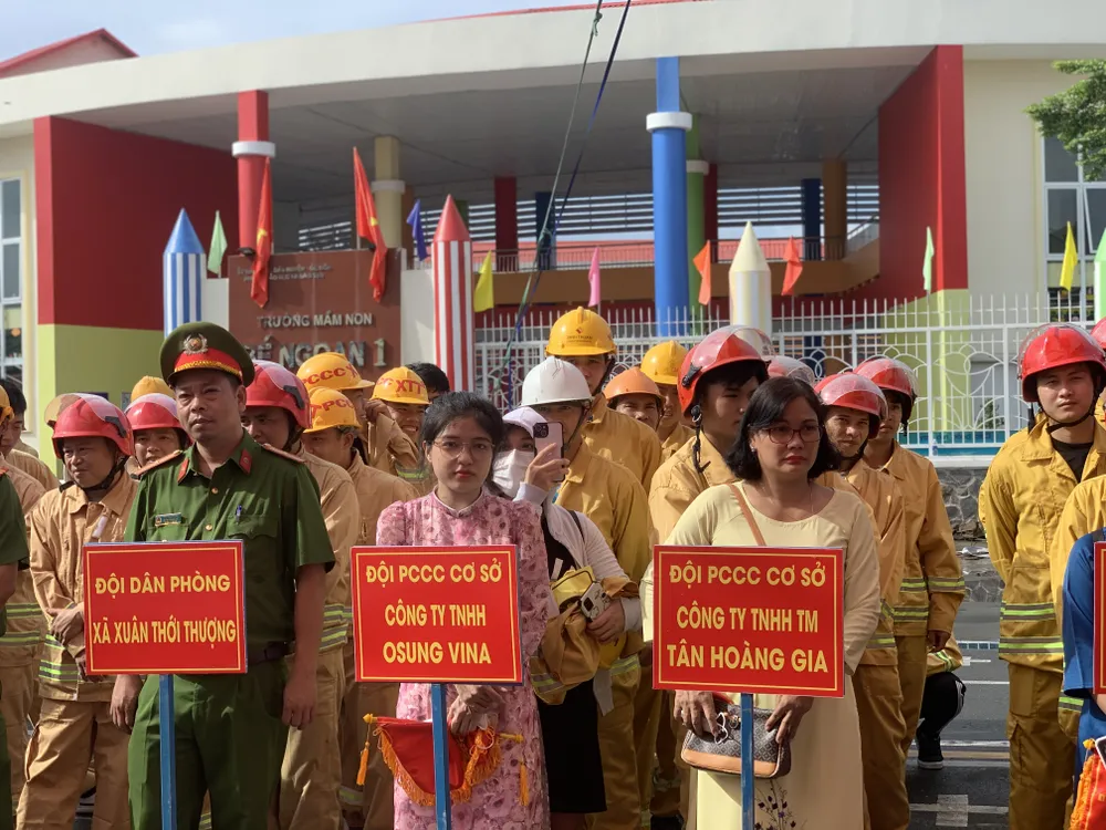 28 đội tham dự PCCC ở huyện Hóc Môn ảnh 1