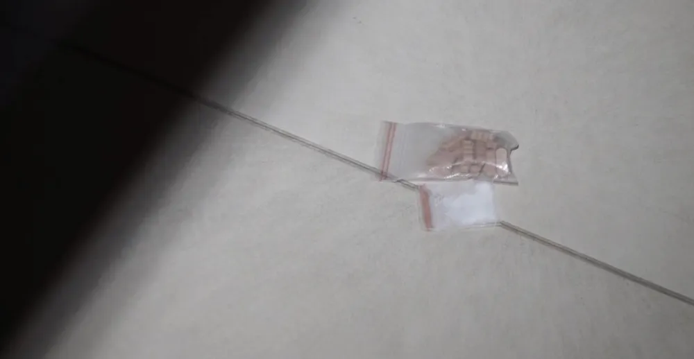 Bắt quả tang quản lý, nhân viên quán karaoke Hollywood bán ma túy ảnh 3