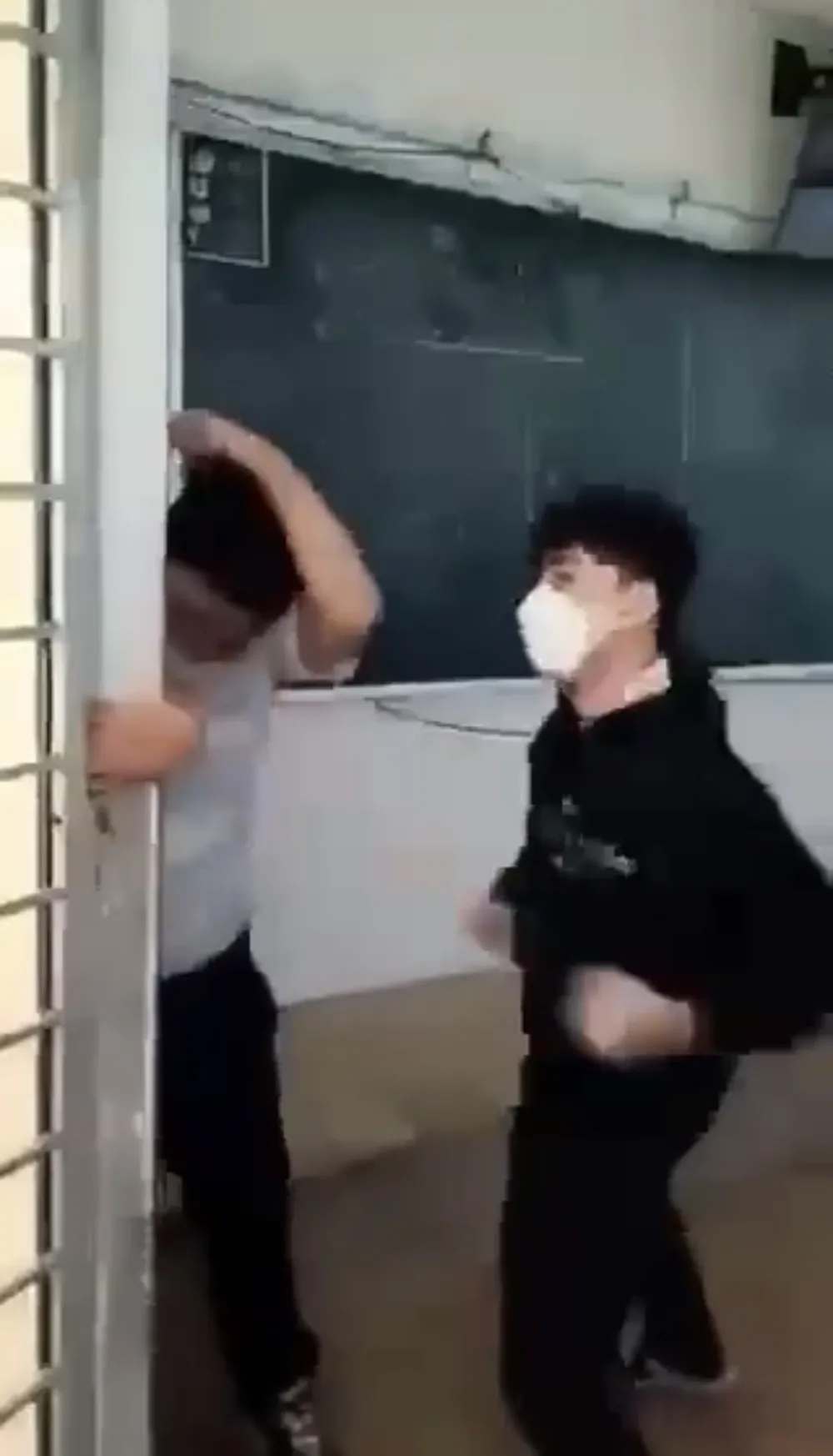 Xác minh clip nam sinh bị đánh tại lớp học ở quận Gò Vấp, TPHCM ảnh 1