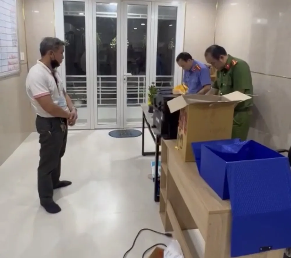 Bắt giam Giám đốc Công ty xăng dầu Phúc Thọ chỉ đạo hút trộm 80 tấn dầu ảnh 1