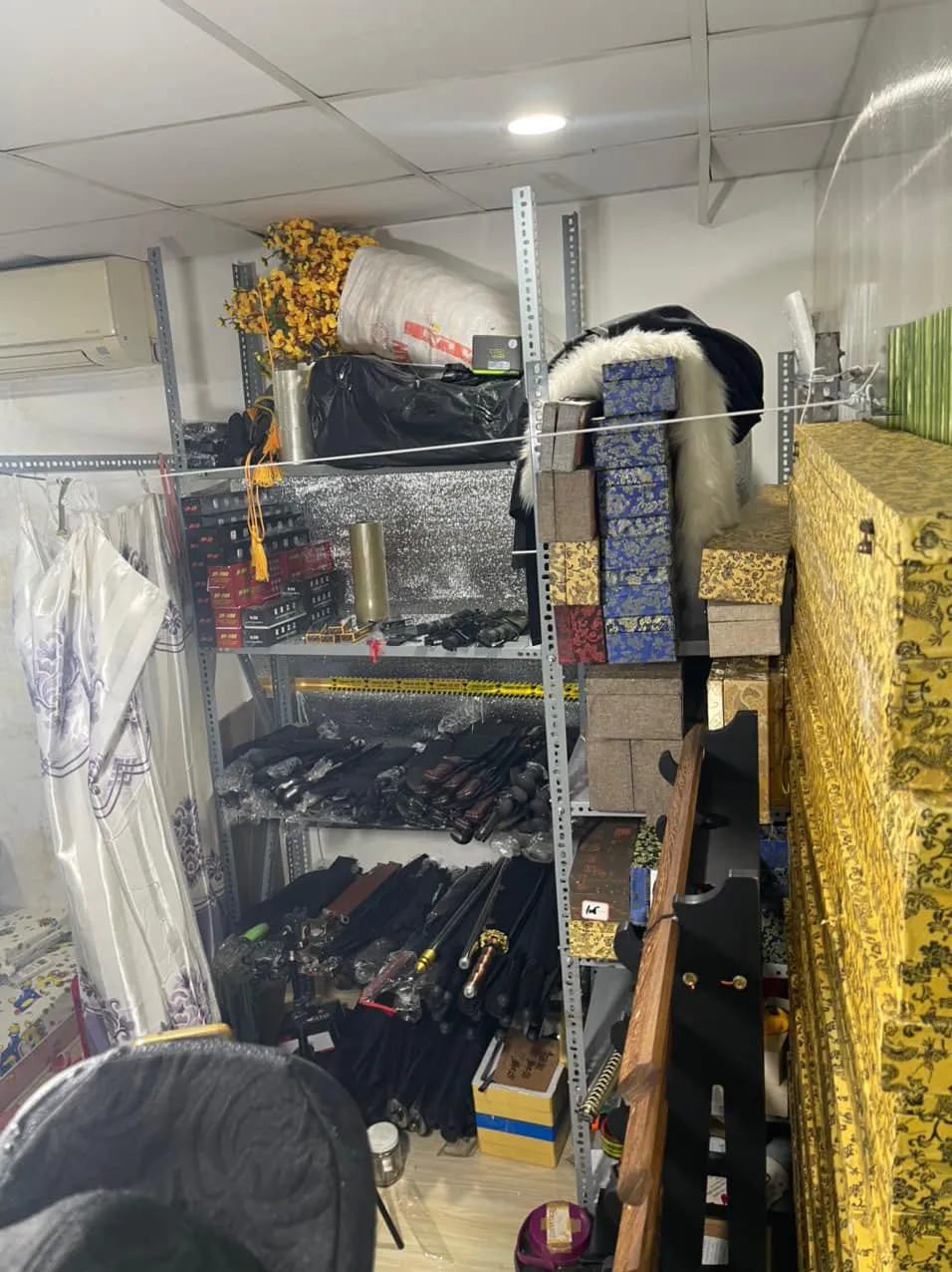 Triệt phá đường dây mua bán vũ khí qua mạng ảnh 3