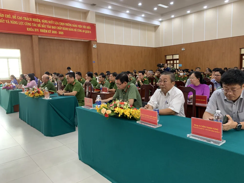 Giám đốc Công an TPHCM khen thưởng các đơn vị phá đường dây ma túy “khủng” ảnh 1