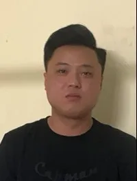 Thấy bạn gái ngồi trên ô tô người lạ, thanh niên đập phá xe ảnh 1