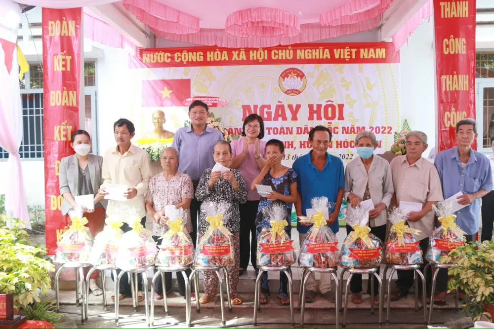 Hỗ trợ giúp đỡ người nghèo, người yếu thế từng bước thoát nghèo, ổn định cuộc sống ảnh 9