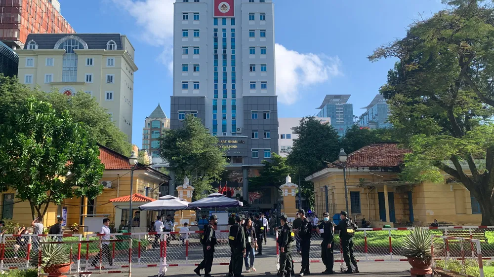 Xét xử vụ bé gái 8 tuổi bị bạo hành dẫn tới tử vong ảnh 2