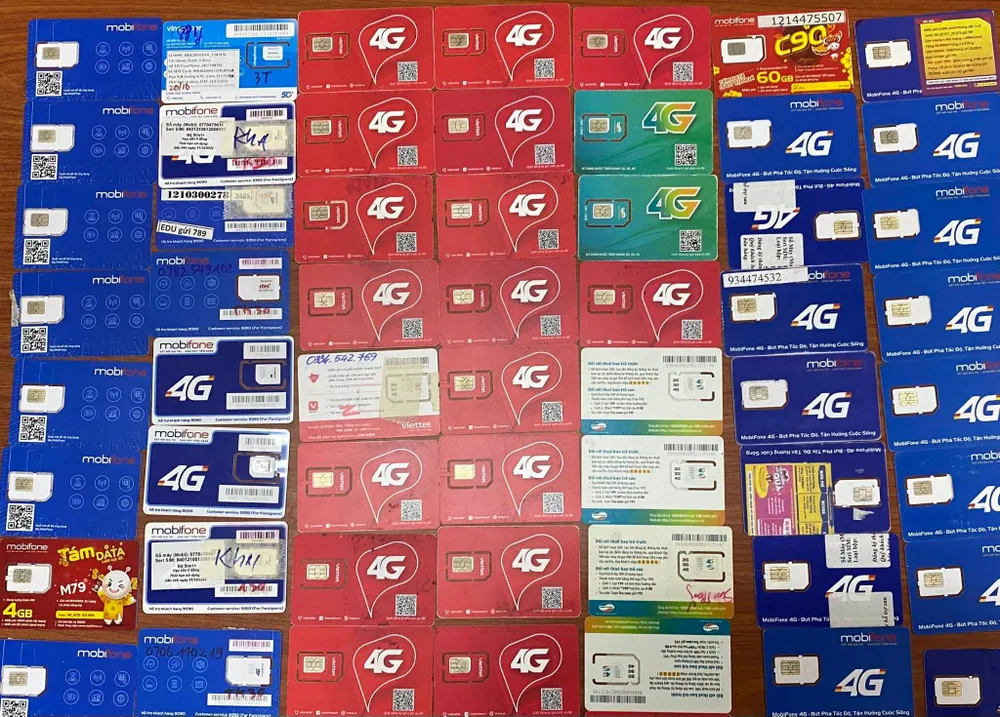 Công an kiểm tra, thu giữ nhiều “sim rác” ngăn nạn lừa đảo, tổ chức đánh bạc ảnh 1