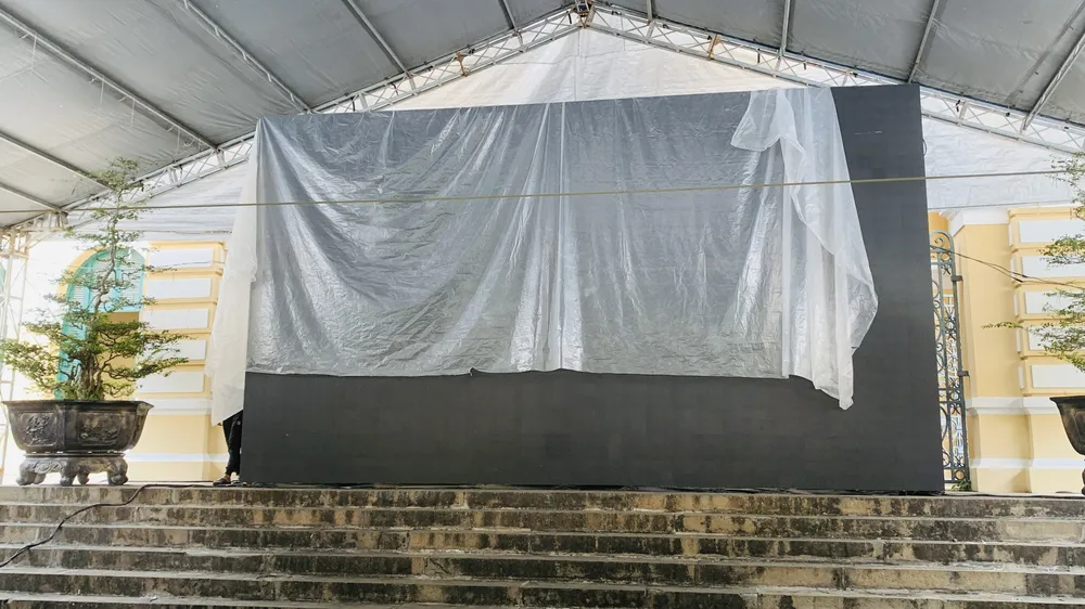 Khung cảnh trước phiên xử vụ án rửa tiền, lừa đảo tài sản ở Công ty Alibaba ảnh 1